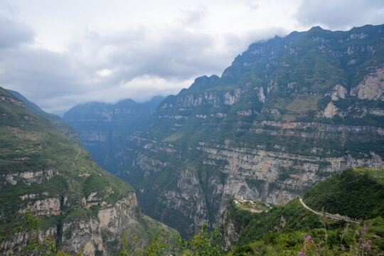 汉源大渡河大峡谷