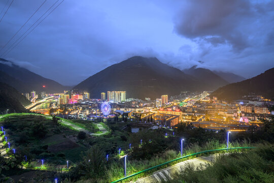 四川石棉县城夜景