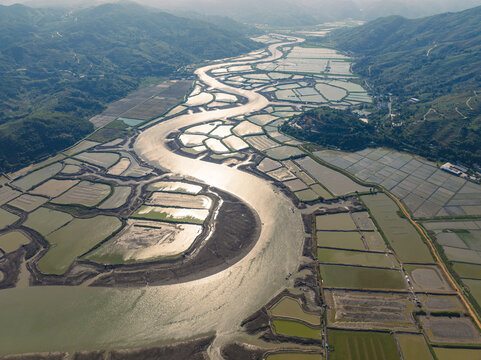 航拍福建霞浦虎屿岛滩涂养殖