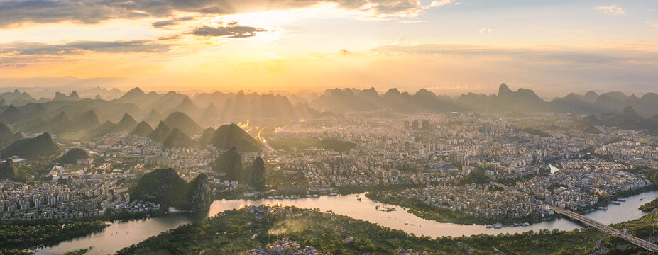 航拍桂林城区夕阳晚霞