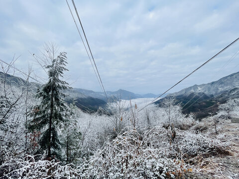 大山雪景