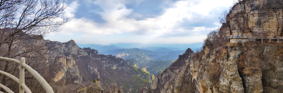 白石山全景