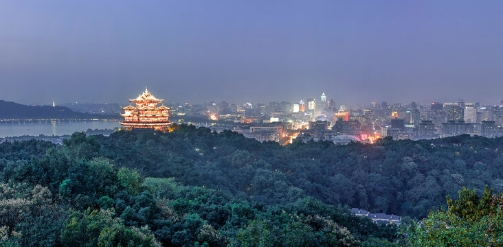 吴山天风杭州城隍阁