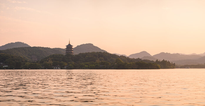 杭州雷峰塔雷峰夕照