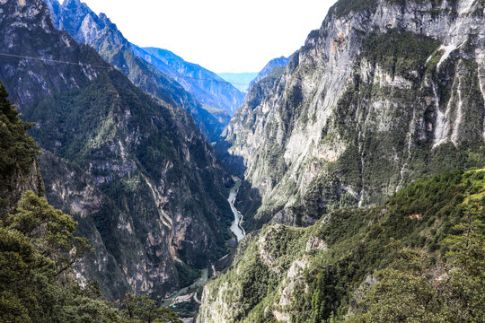 香格里拉巴拉格宗大峡谷