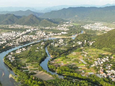 航拍桂林漓江漓江山水毛洲岛