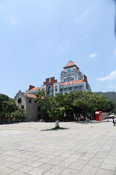 厦门大学