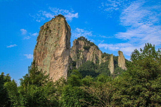 鼎湖峰