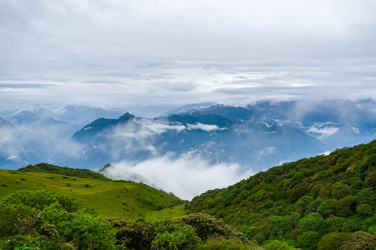 四川轿顶山