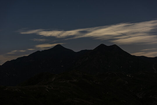 大山剪影