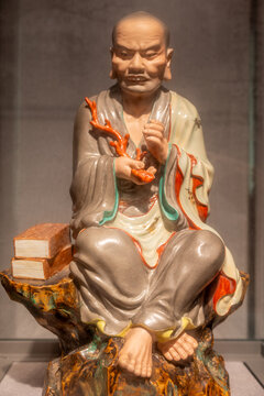 中國陶瓷博物館陶瓷羅漢像