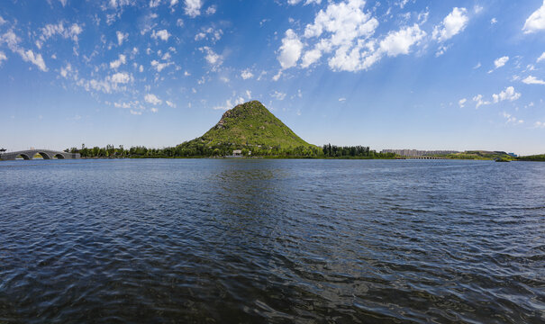 山东济南华山湖