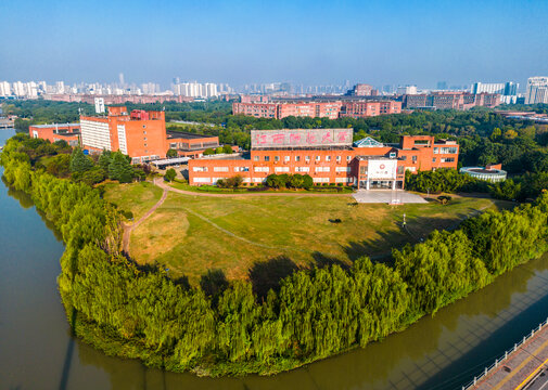 江西师范大学