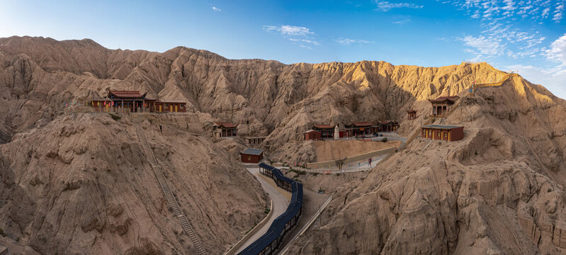 张掖肃南祁丰乡文殊寺景区全景