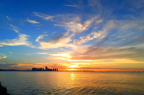 海上夕阳风光