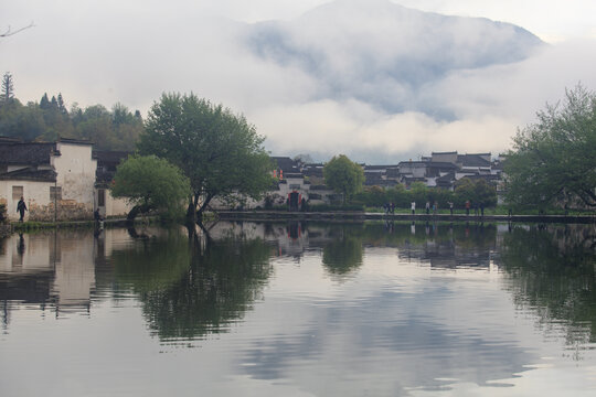 雨后宏村