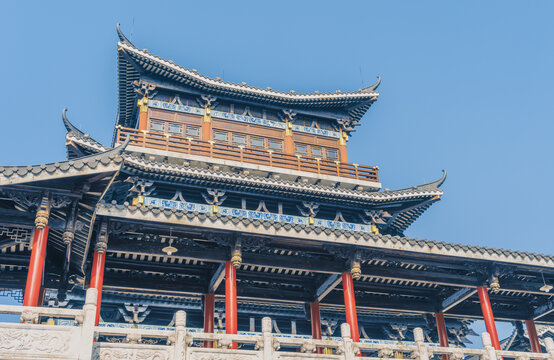蓝天下的柳州文庙崇圣堂