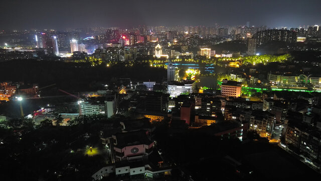 航拍夜景大路