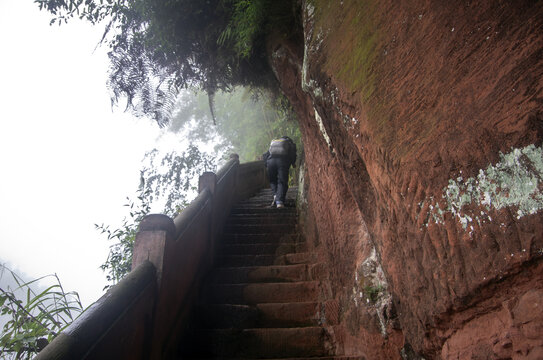 宜宾丹霞洞旅游