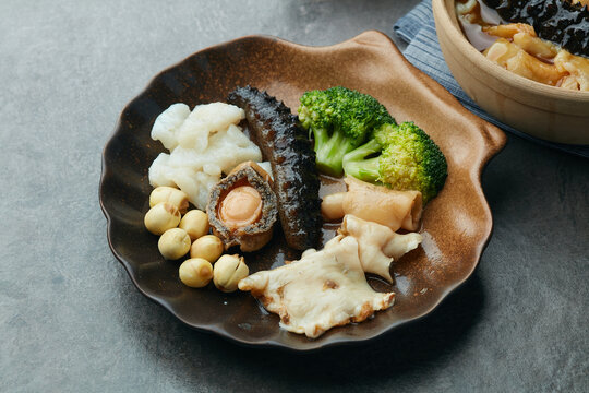 海鲜鲍汁捞饭