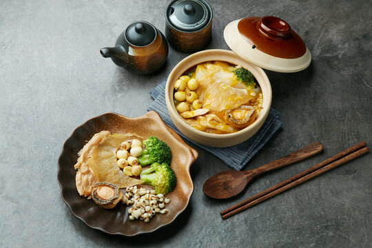 鸭掌花胶鲍鱼金汤捞饭