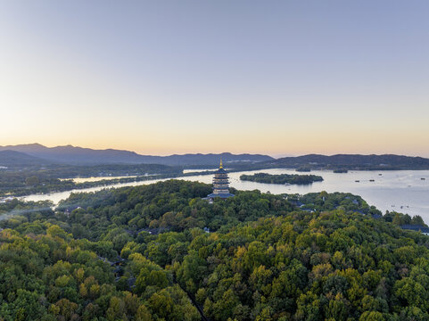 杭州西湖雷峰塔秋景航拍