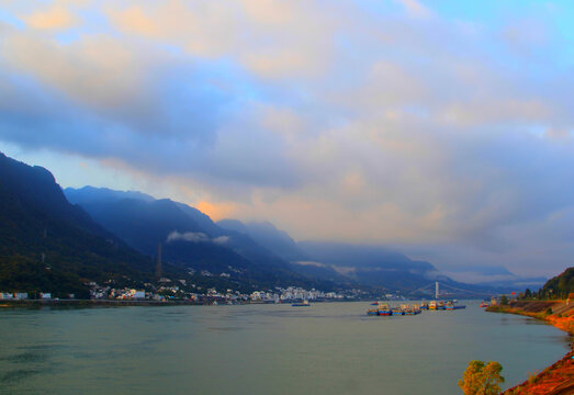 三峡沿岸