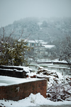西山古村雪景