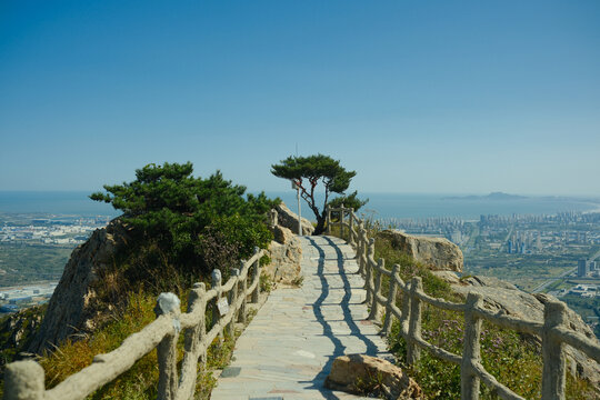 烟台磁山山顶