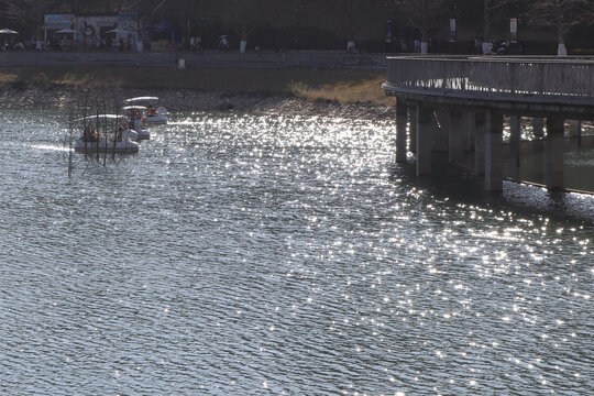 湖面