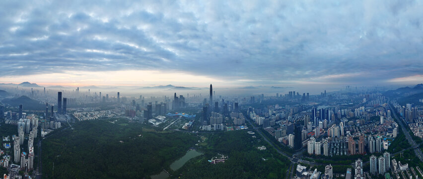 深圳CBD日出航拍全景