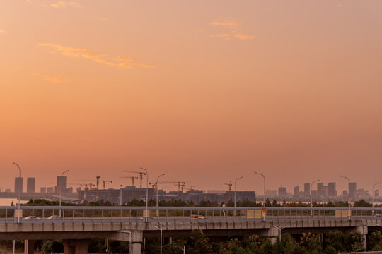 夕阳下的建筑