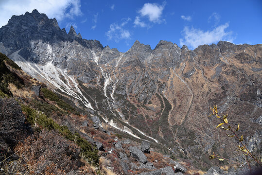 西藏山峰