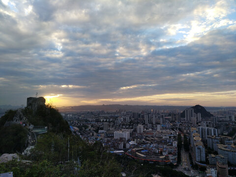 柳州马鞍山日落风景