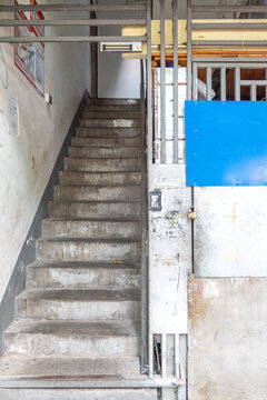 老式居民楼楼梯
