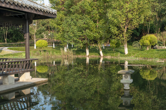 重庆大足龙水湖公园湖心亭