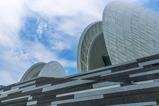 珠海日月贝歌剧院