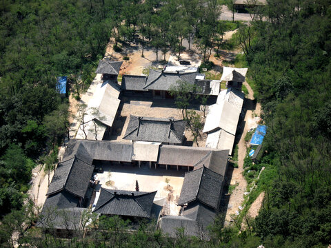 深山古寺