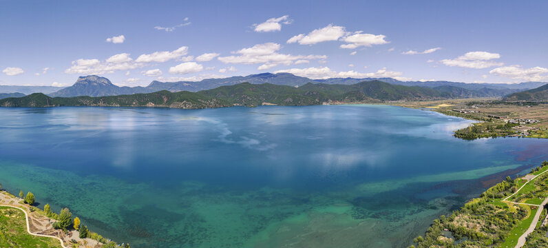 云南丽江泸沽湖全景