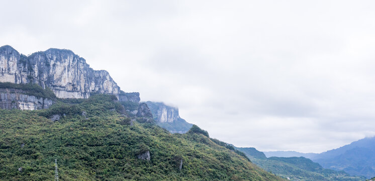 凸起的山峰