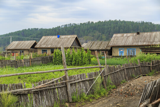 漠河北红村