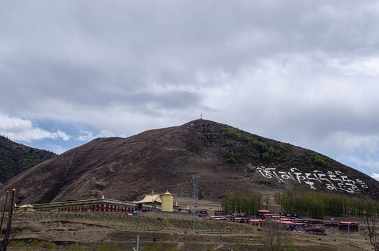 川藏线此生必驾318高尔寺山