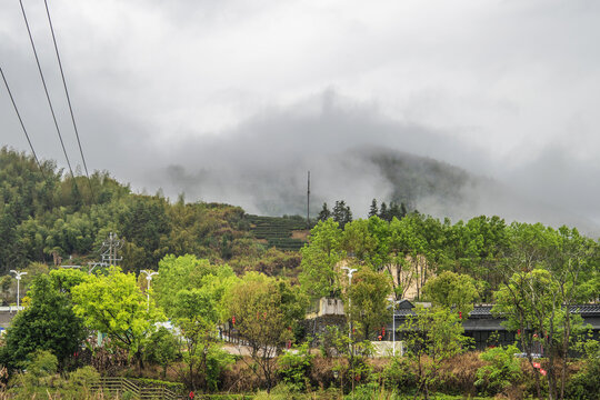 南靖云水谣山上建筑树林与云