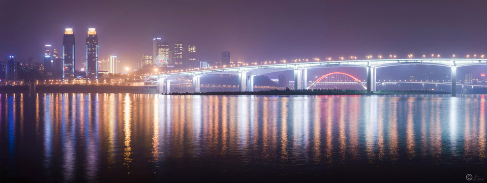 重庆长江大桥夜景