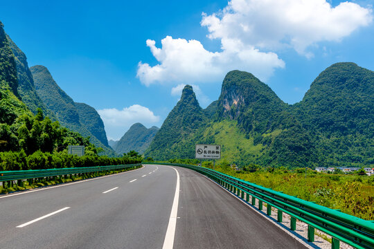 广西高速公路风光