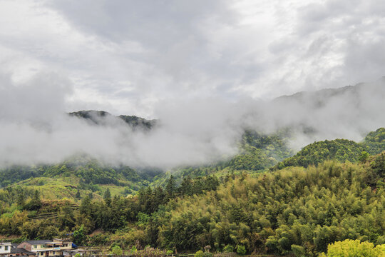 漳州南靖山峰山林满山白云