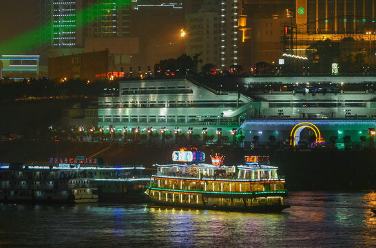 朝天门码头夜景