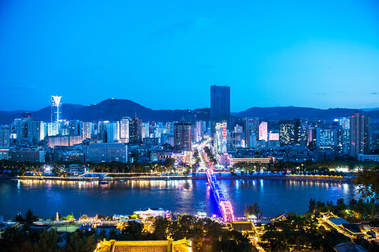 兰州黄河中山桥夜景