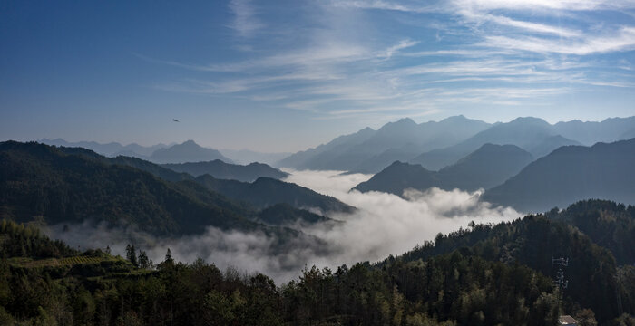 江南丽水高山群山晨曦云海云雾