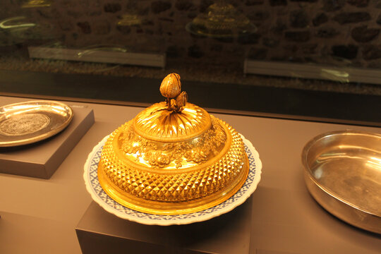 土耳其博物馆的金色盘子